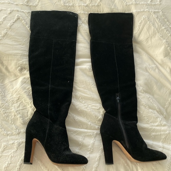 High black over the knee heeled boots - Picture 2 of 3